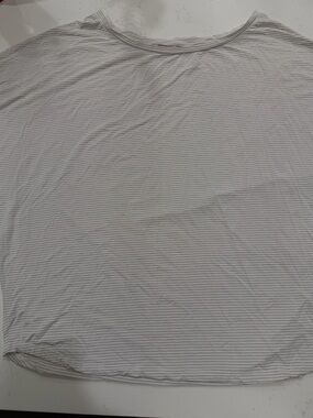 Beyond Yoga White Top with Light Gray Stripes